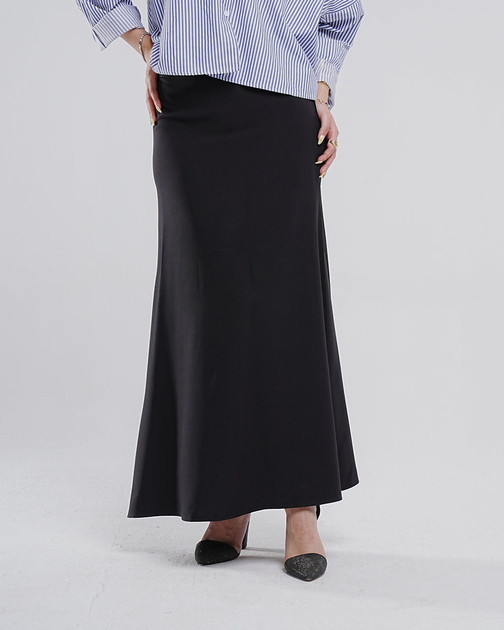 BLACK MAXI SKIRT